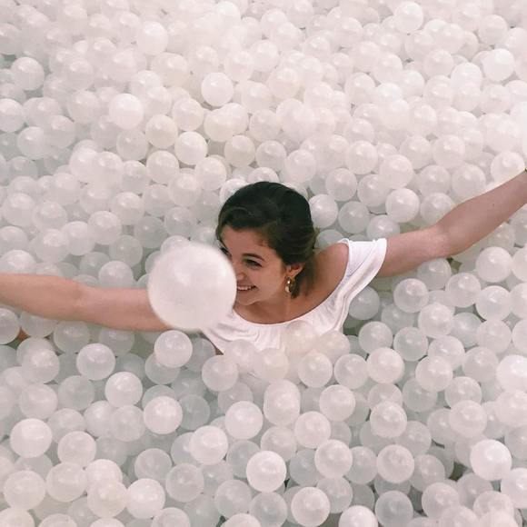 Meet your Posher, Rebecca - Picture 1 of 1